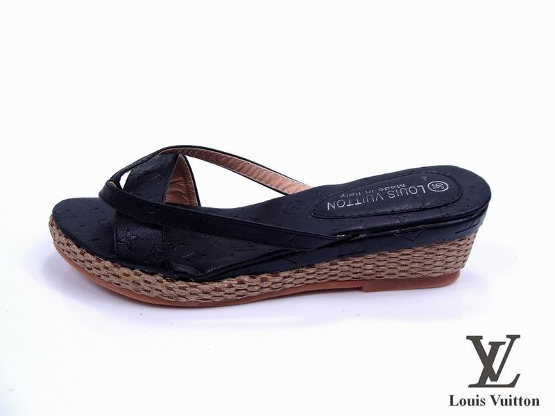 LV sandals086